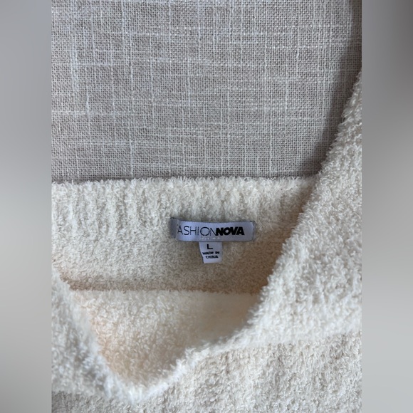 Cozy SKIMS Inspired Lounge Wear Set - Picture 9 of 9